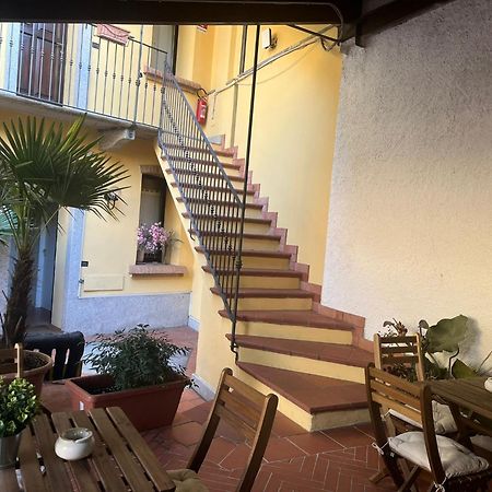 Bilocale Dafne Abbadesse Guest House Milan Exterior photo